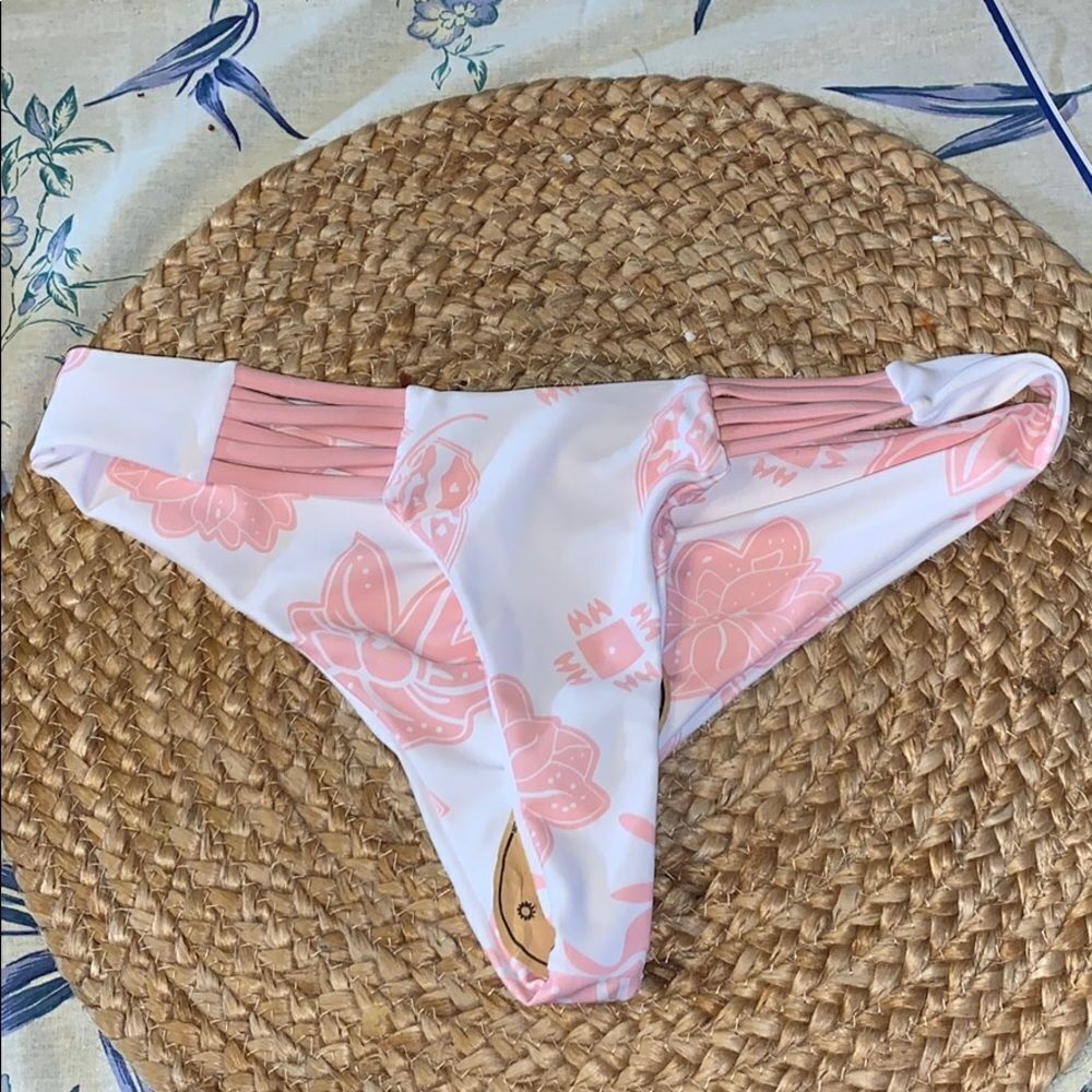 Brand Newbikini Bottoms